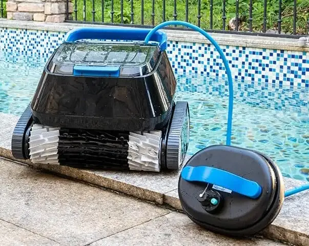 Bezprzewodowy odkurzacz do basenu automatyczny Aquaviva 7311 Black Pearl - Zdjęcie 7