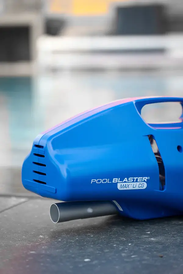 Odkurzacz do basenu ręczny Water Tech Pool Blaster MAX CG - Zdjęcie 13