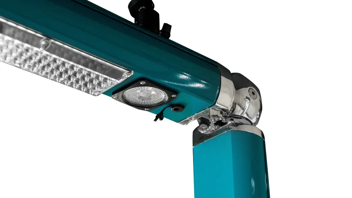 Prysznic zewnętrzny Aquaviva Quick z podświetleniem LED i z kranikiem do mycia stóp, biały Q825/9003-QL - Zdjęcie 3